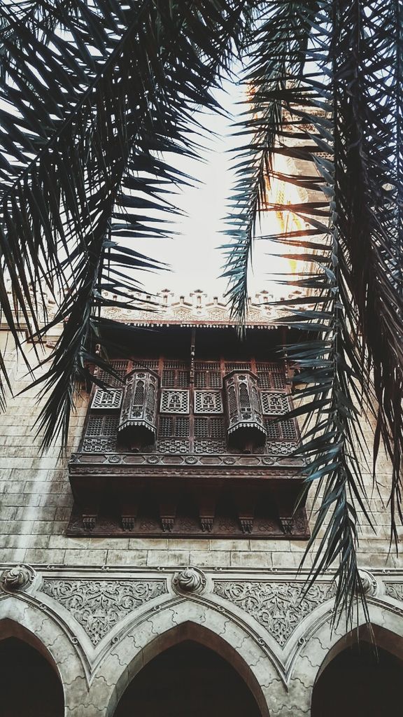 It is very unprecedented to find mashrabiya in the architecture of a mosque, showing projecting mashrabiya.