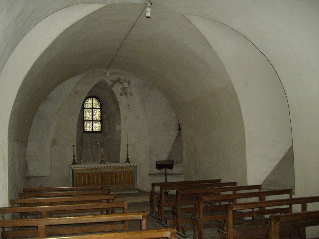 Compare inherited ground, coordinated Gothic systems and later repair