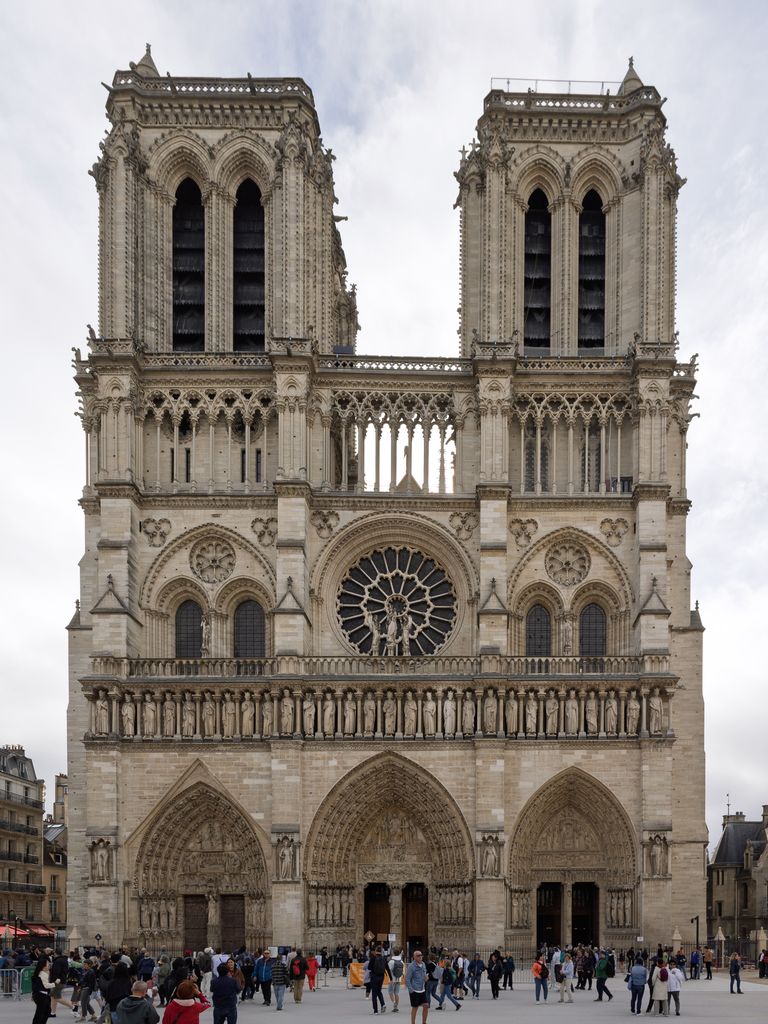 Compare cathedral fabric, setting, damage and conservation