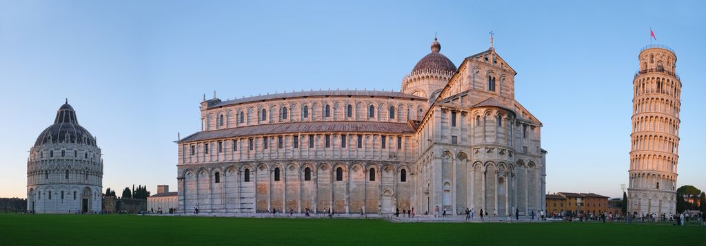 Compare choir, ambulatory, chapels and movement routes