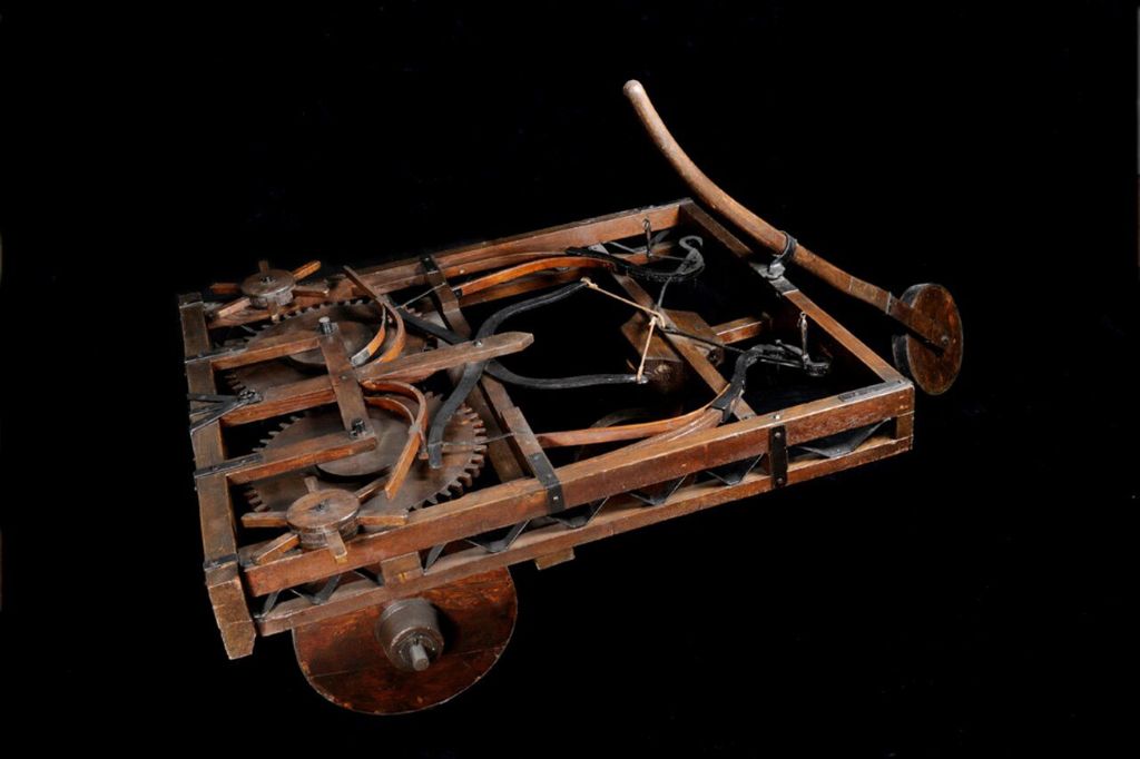 Museum reconstruction of Leonardo's self-propelled cart.