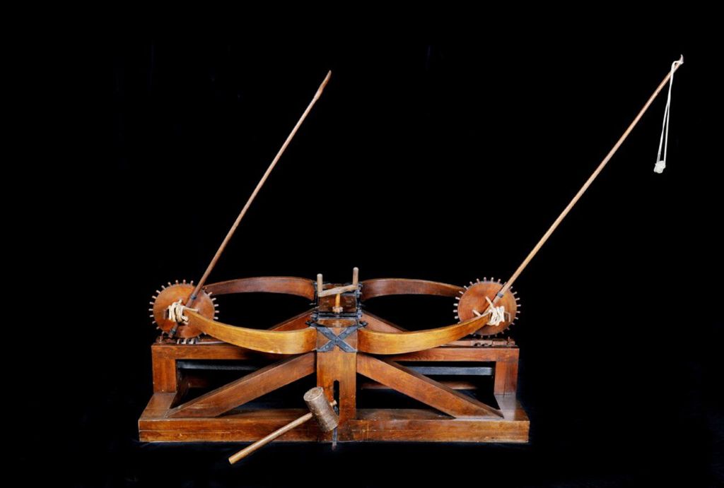 Museum reconstruction of Leonardo's double ballista.